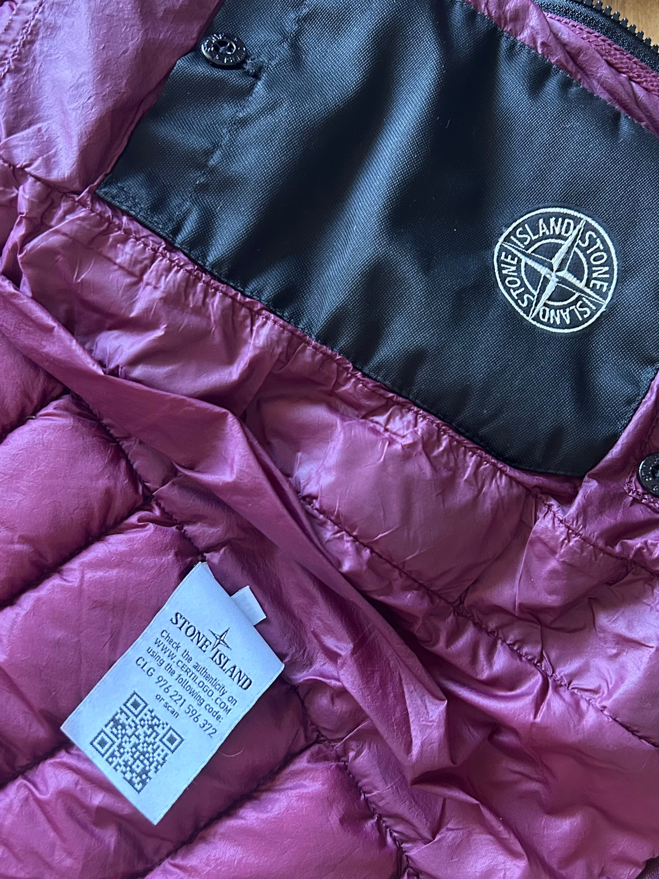Veste matelassée Stone Island bordeaux/rouge