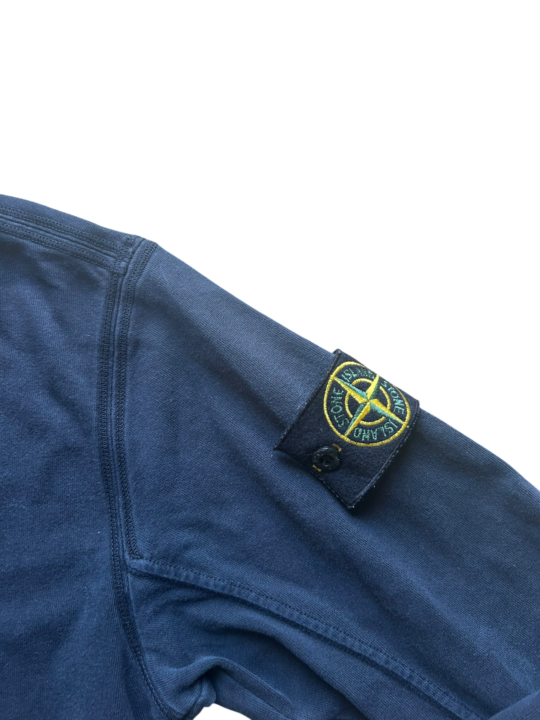 Pull bleu marine fin d’été stone Island
